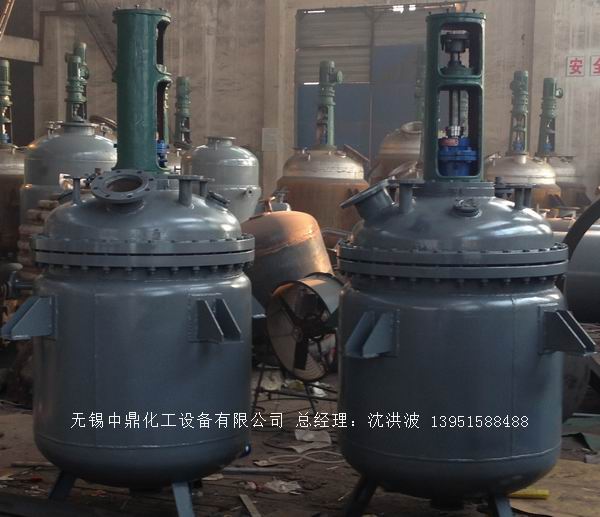 蒸汽加熱反應(yīng)釜、導(dǎo)熱油循環(huán)加熱反應(yīng)釜 